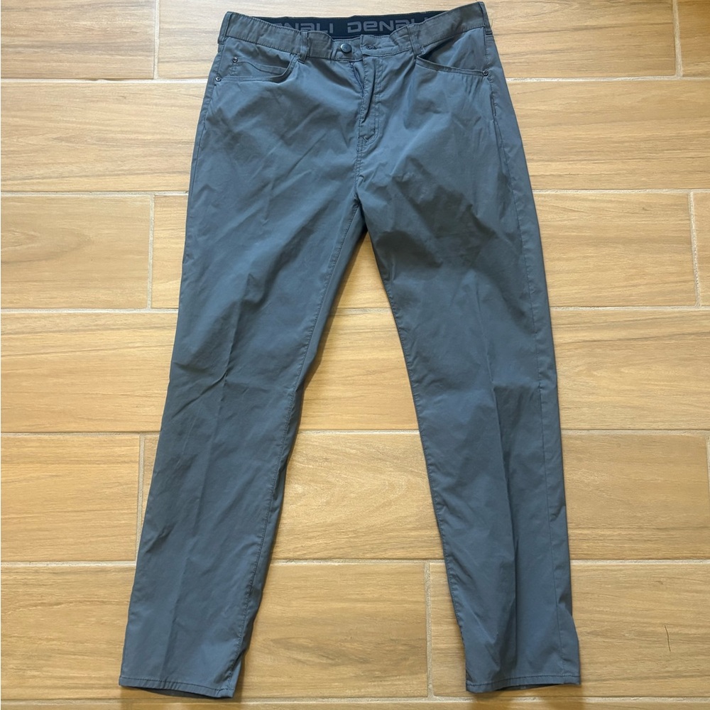 Men's Outdoor Pants in Charcoal Gray